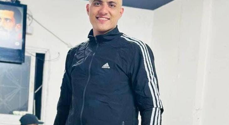 هيئة الأسرى: الاحتلال حاول إعدام شاب خلال اعتقاله من منزله برام الله