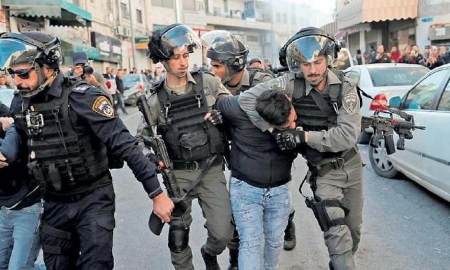 الاحتلال يعتقل 6 شبان وامرأة من أريحا