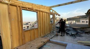القدس: عائلة مصطفى تهدم منزلها قسرا في العيسوية