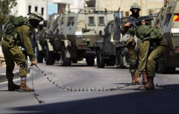 الاحتلال يغلق حاجز بيت اكسا شمال غرب القدس ويمنع طلبة