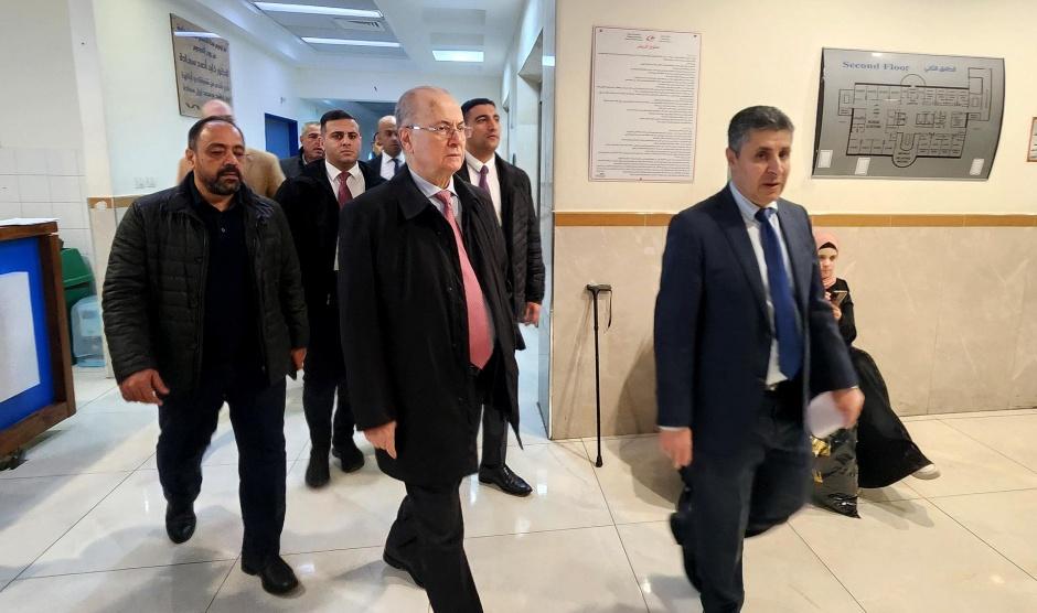 مصطفى يجري زيارة مفاجئة لمجمع فلسطين ويؤكد ضرورة الاسراع في اظهار نتائج التحقيق فيما تم تداوله أمس