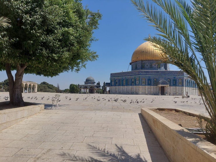 لليوم الـ12: الاحتلال يواصل إغلاق المسجد الأقصى وكنيسة القيامة ويمنع الوصول إليهما