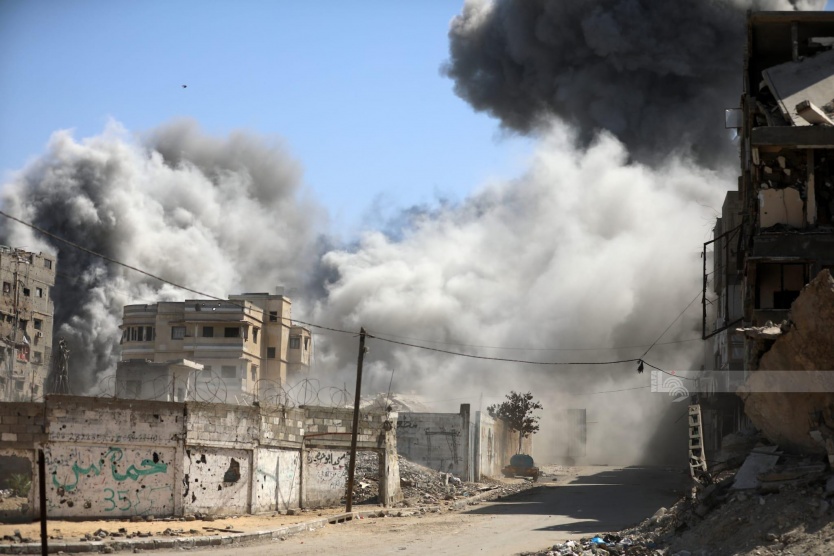 الاحتلال يواصل خرق اتفاق وقف إطلاق النار ويكثف عمليات نسف المنازل شرق مدينة غزة وخان يونس