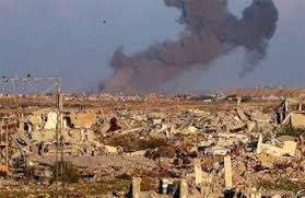 جيش الاحتلال ينسف منازل بخان يونس وقصف مدفعي وسط وشمال القطاع