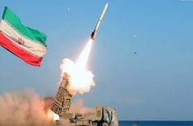 إيران تعلن استهداف 3 مواقع حساسة في إسرائيل