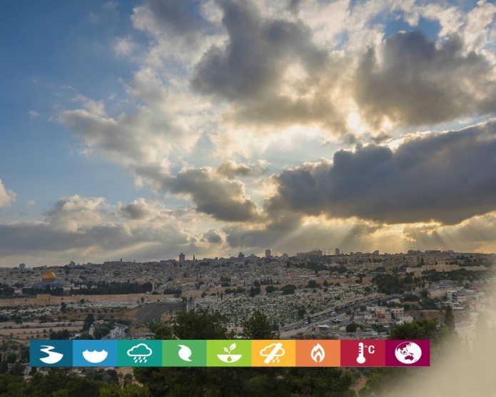 الطقس: ارتفاع على درجات الحرارة وأمطار متفرقة فوق معظم المناطق