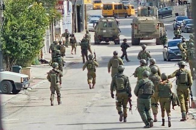 قوات الاحتلال تقتحم الدوحة غرب بيت لحم وتفحص كاميرات المراقبة